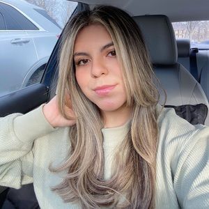 Meet your Posher, Samira